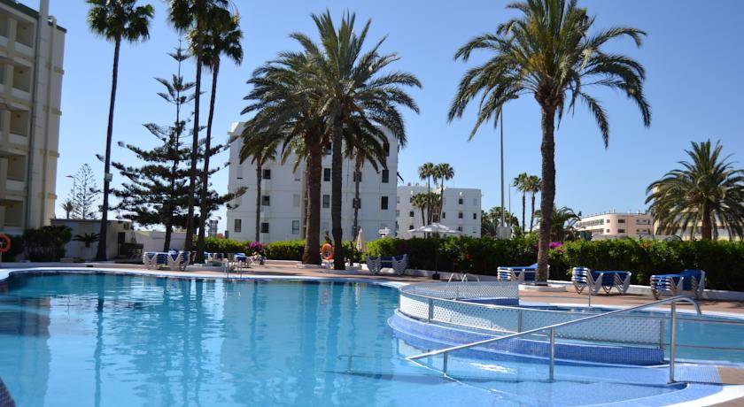 Piscina del Hotel para Adultos Playa del sol Gran Canaria