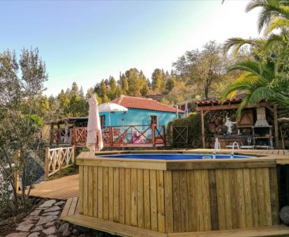 Acogedora casita independiente con zona exterior y piscina privada, en un enclave natural ideal para explorar