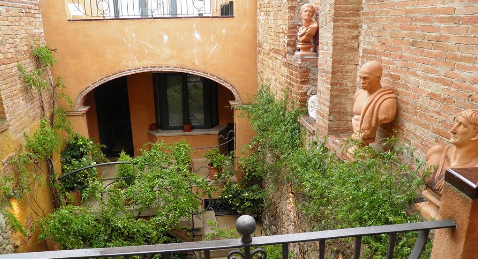 Apartamentos solo para adultos en plena Costa Dorada en Montbrió del Camp