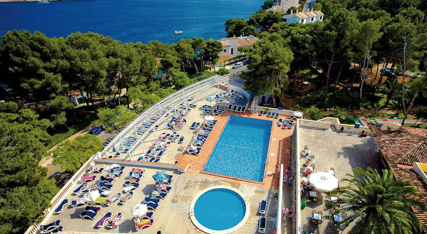 Exteriores del Hotel Fergus Pax Adults Only