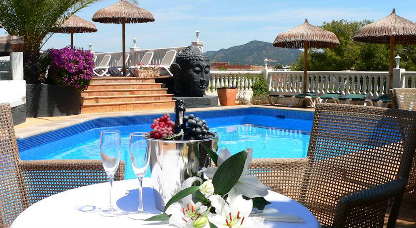 piscina romántica del hotel Fergus Sólo para adultos