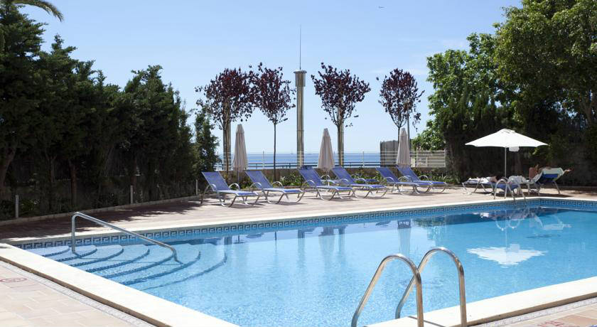 Piscina del hotel Luabay Costa Calma