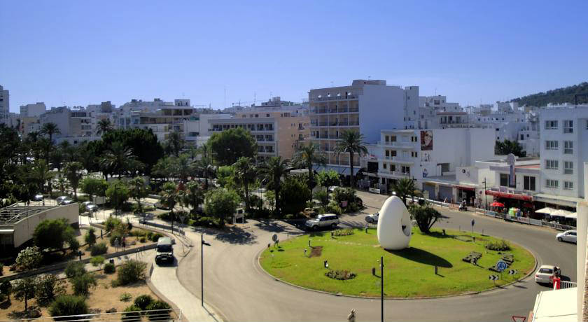 Vistas a la calle <span>Desde</span> Red Hotel Adults Only