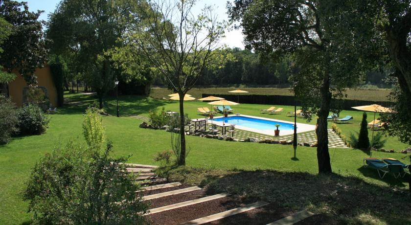 Piscina del Hotel para Adultos Mas Vilalonga Petit
