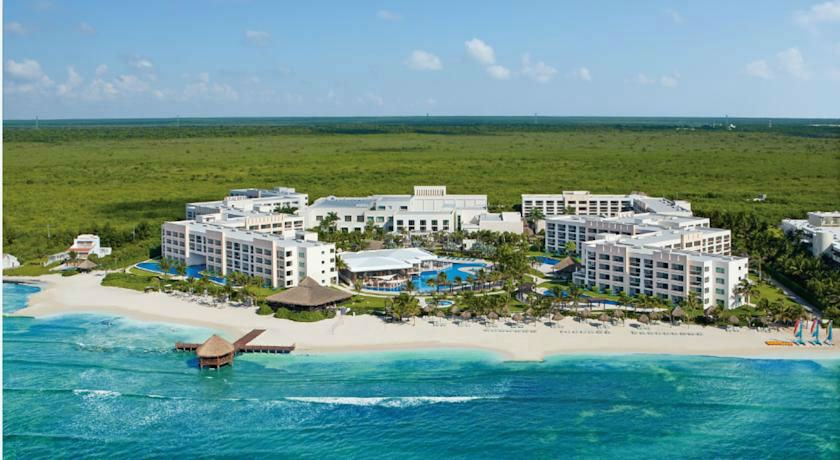 Vista aérea del Hotel Secrets Siverlands Riviera Cancún en Puerto Morelos Mexico Solo Adultos