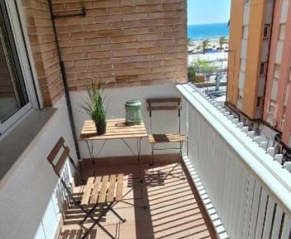 Foto de las instalaciones de este apartamento con vistas al mar.
