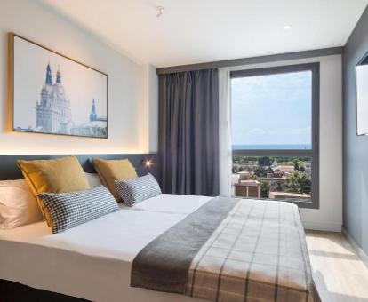 Foto de las instalaciones de este hotel con vistas al mar.