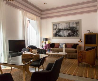 Foto de la acogedora sala de estar de este coqueto apartamento.