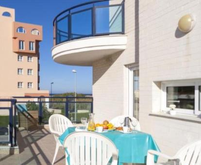 Foto de las instalaciones de este alojamiento con vistas al mar.