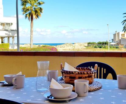 Foto de las instalaciones de este alojamiento con vistas al mar.
