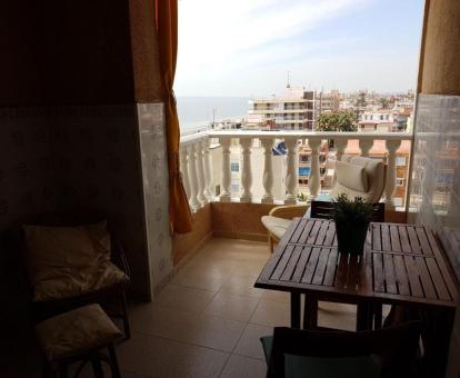 Foto de las instalaciones de este apartamento con vistas al mar.