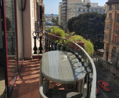 Foto de las instalaciones de este apartamento con vistas al mar.