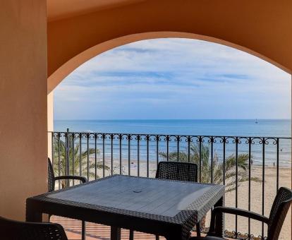 Foto de las instalaciones de este apartamento con vistas al mar.