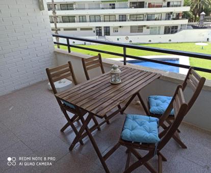 Foto de este coqueto apartamento ideal para parejas con piscina compartida.