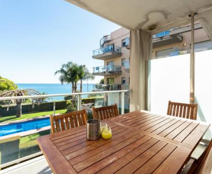 Foto de las instalaciones de este apartamento con vistas al mar.