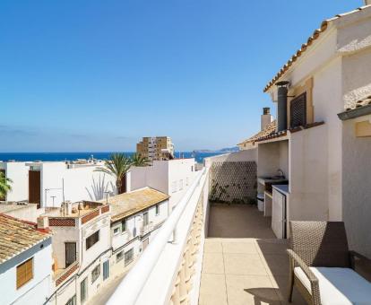 Foto de las instalaciones de este apartamento con vistas al mar.