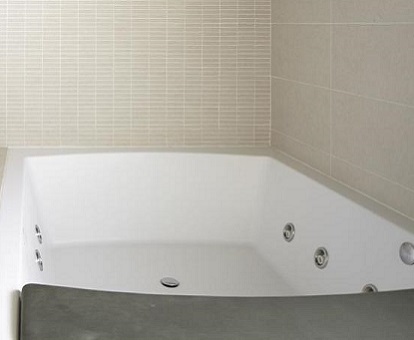 Foto de la bañera de hidromasaje de la Habitación Doble Premium con balcón