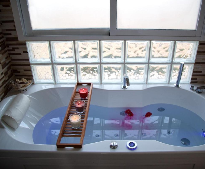 Foto de la bañera de hidromasaje en la Villa