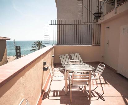 Foto de las instalaciones de este apartamento con vistas al mar.