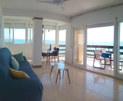 Foto de las instalaciones de este apartamento con vistas al mar.