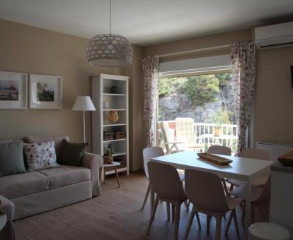 Foto de las instalaciones de este apartamento con vistas al mar.