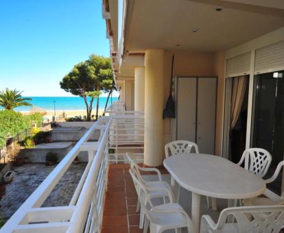 Foto de las instalaciones de este apartamento con vistas al mar.