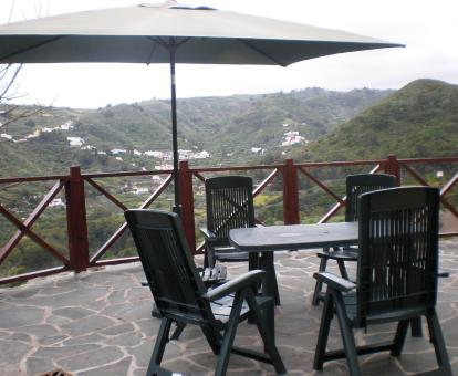 Foto de la terraza con espectaculares vistas a la naturaleza de esta bonita casa independiente.