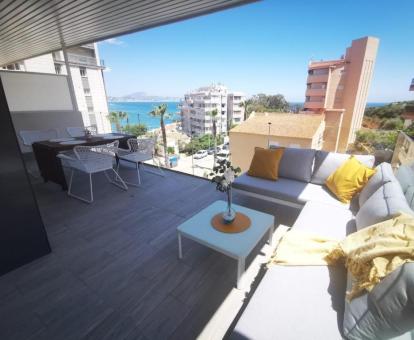 Foto de las instalaciones de este apartamento con vistas al mar.