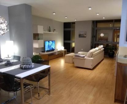 Foto de este moderno y acogedor apartamento.