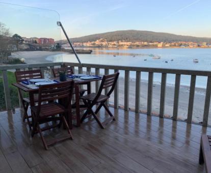 Foto de las vistas al mar desde la terraza del apartamento.