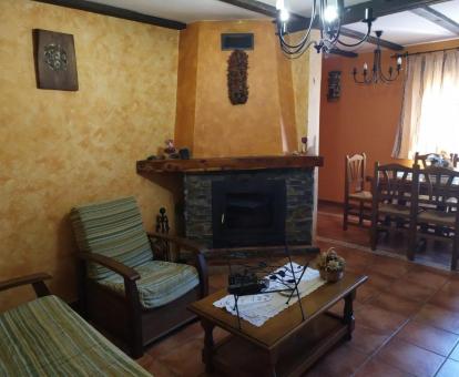 Foto del interior del apartamento superior con bañera de hidromasajes privada de este establecimiento.