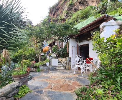 Exteriores de este maravilloso bed and breakfast enclavado en la montaña.