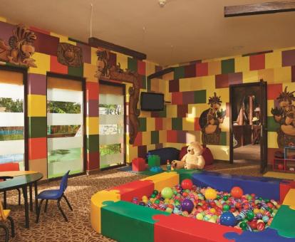 Foto de este hotel con servicio de guardería para niños.