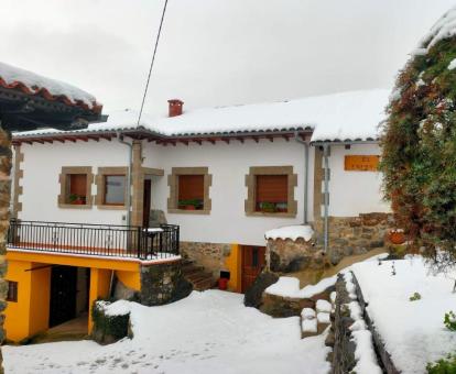 Foto de esta acogedora casa rural independiente con vistas a las montañas´.