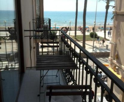 Foto de las instalaciones de este apartamento con vistas al mar.