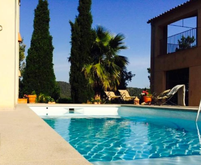 Piscina al aire libre con hermosa vista a la naturaleza Casa Rural Granja San Miguel en Salem