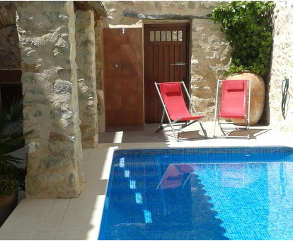 Piscina interior de la Casa Sastre Segui Patrò