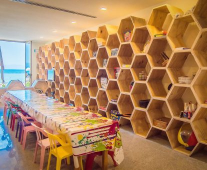 Foto de este hotel con servicio de guardería para niños.