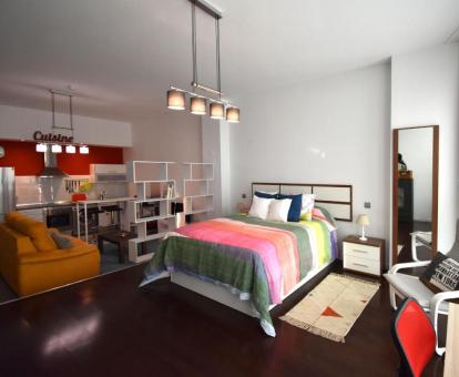 Foto del interior de este coqueto loft ideal para parejas.