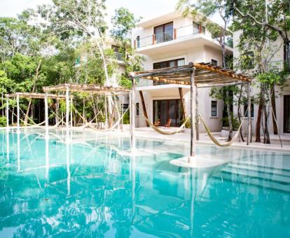 Foto de este hotel con servicio de guardería para niños.