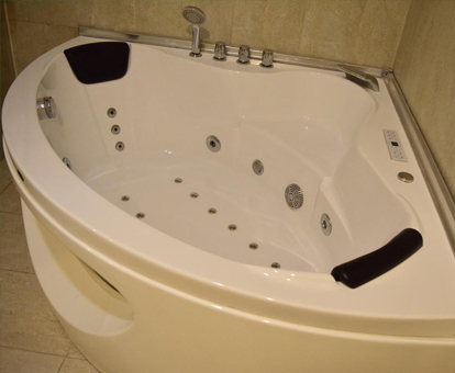 Foto de la bañera de hidromasaje del Hotel Palaterna