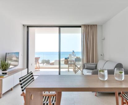 Foto de las instalaciones de este apartamento con vistas al mar.