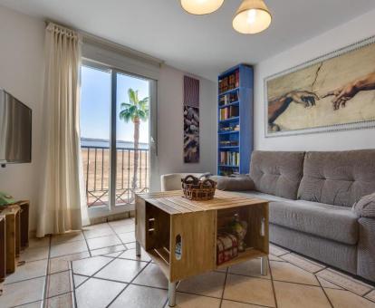 Foto de las vistas al mar desde el interior del apartamento.
