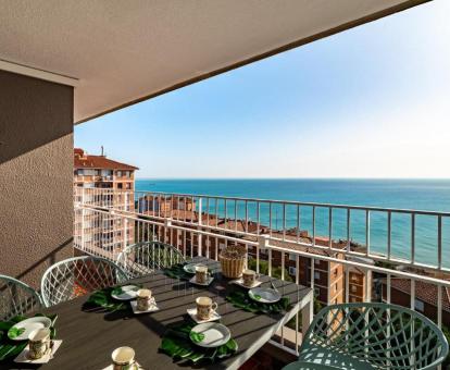 Foto de las instalaciones de este apartamento con vistas al mar.