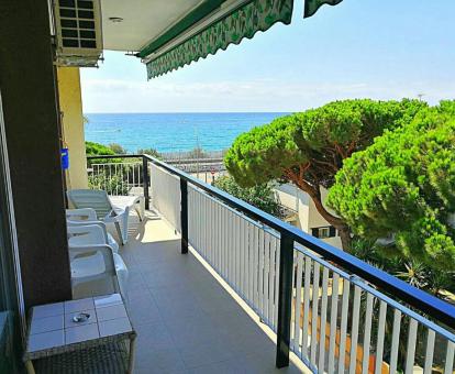 Foto de las instalaciones de este apartamento con vistas al mar.