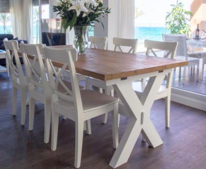 Foto de las instalaciones de este apartamento con vistas al mar.