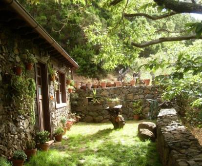 Foto de esta acogedora casa rural de piedra.
