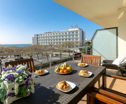 Foto de las instalaciones de este apartamento con vistas al mar.