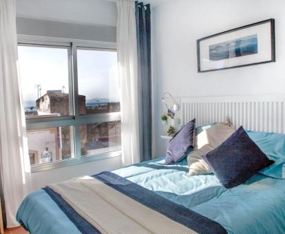 Foto de la habitación con vistas al mar del apartamento.