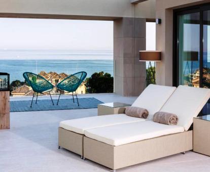 Foto de la terraza de la Suite con vistas al mar.